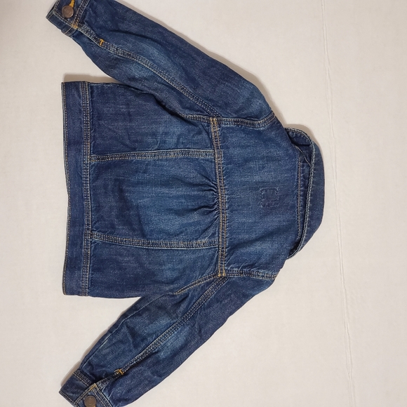 Baby Gap Toddler Jean Jacket - Picture 2 of 4
